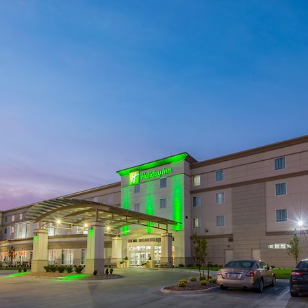 Holiday Inn Salina By Ihg Exterior photo